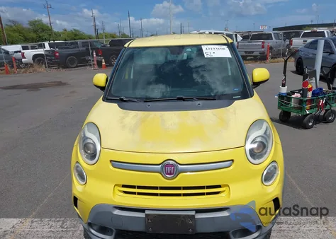 2014 Fiat 500L Trekking z USA, uszkodzony, nr VIN ZFBCFADH7EZ020527